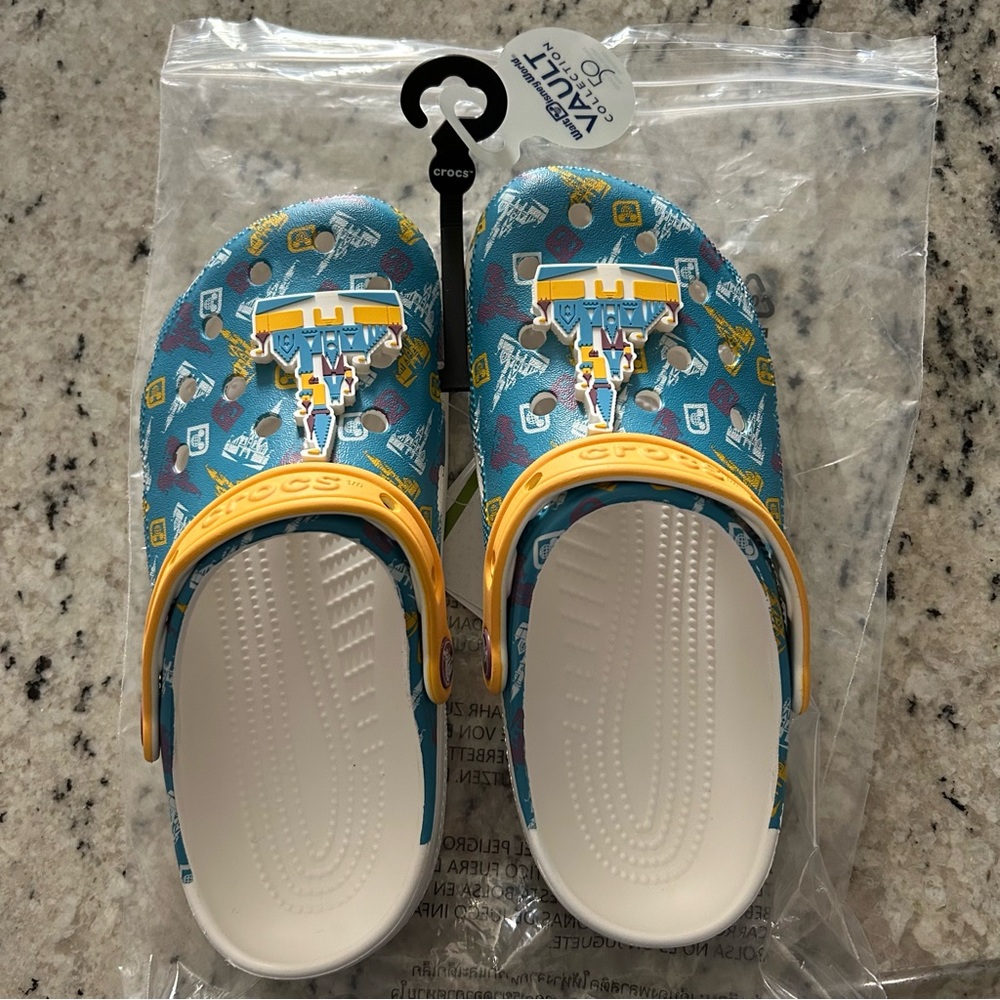 NWTs Crocs. Cinderella castle crocs. Size W7